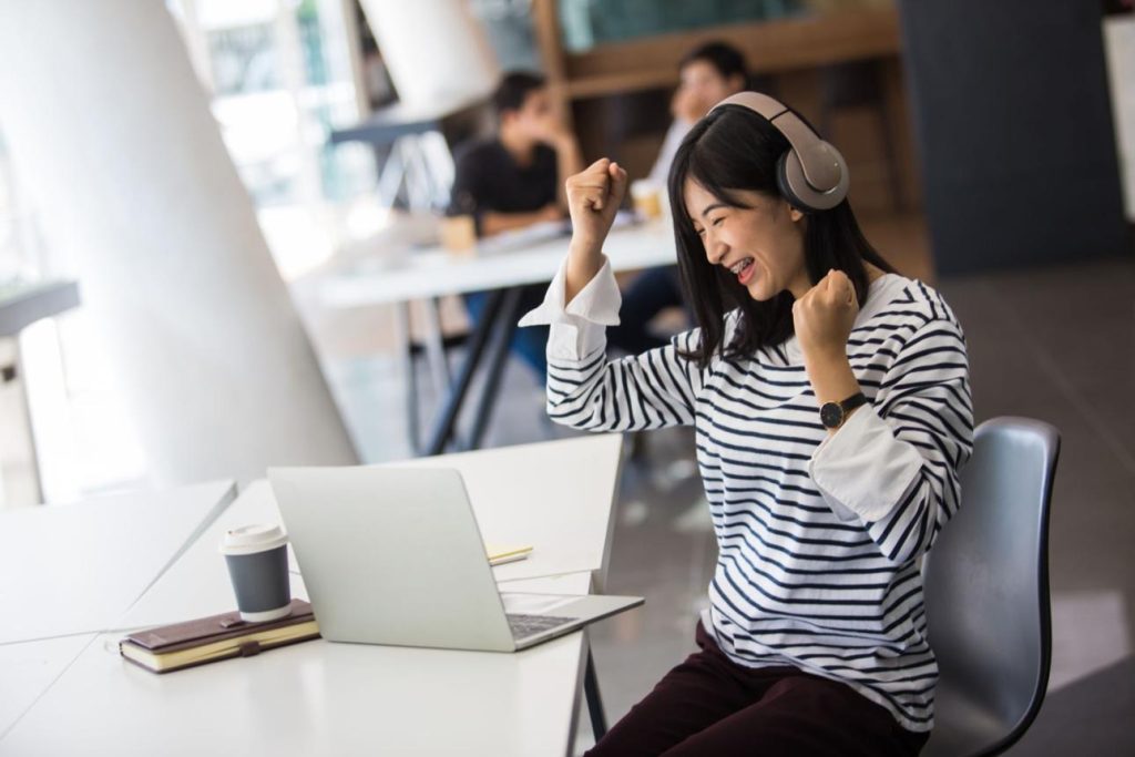 Best Free Software Every Student Should Know Students improving productivity with free software